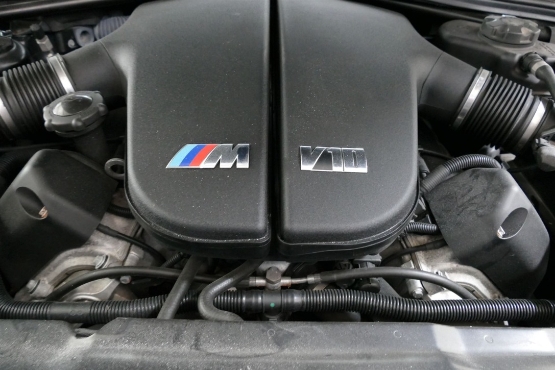 Motorabdeckung BMW 10 Zylinder M5